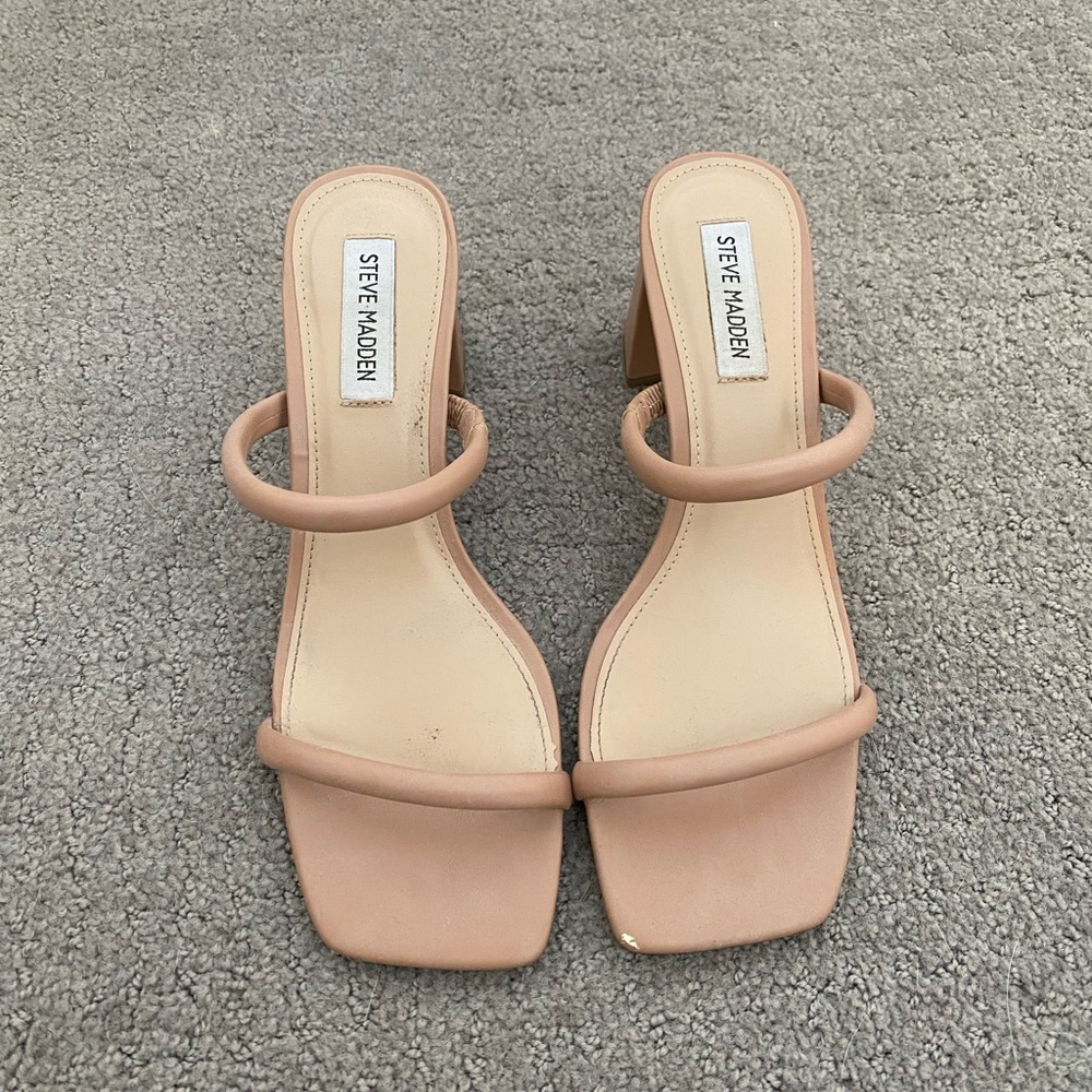 Steve Madden Nude Heels